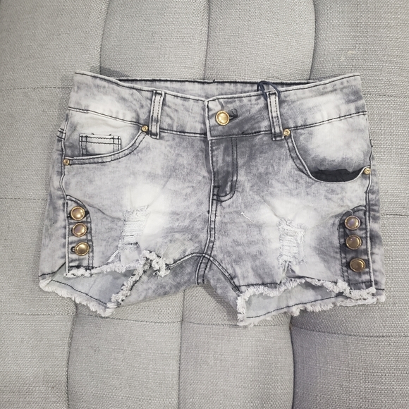 Grey jeans shorts - Picture 2 of 5